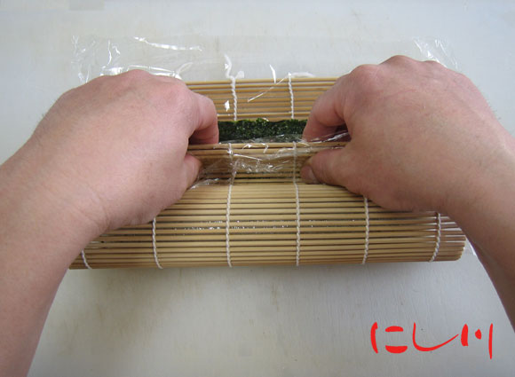 巻き寿司の巻き方4